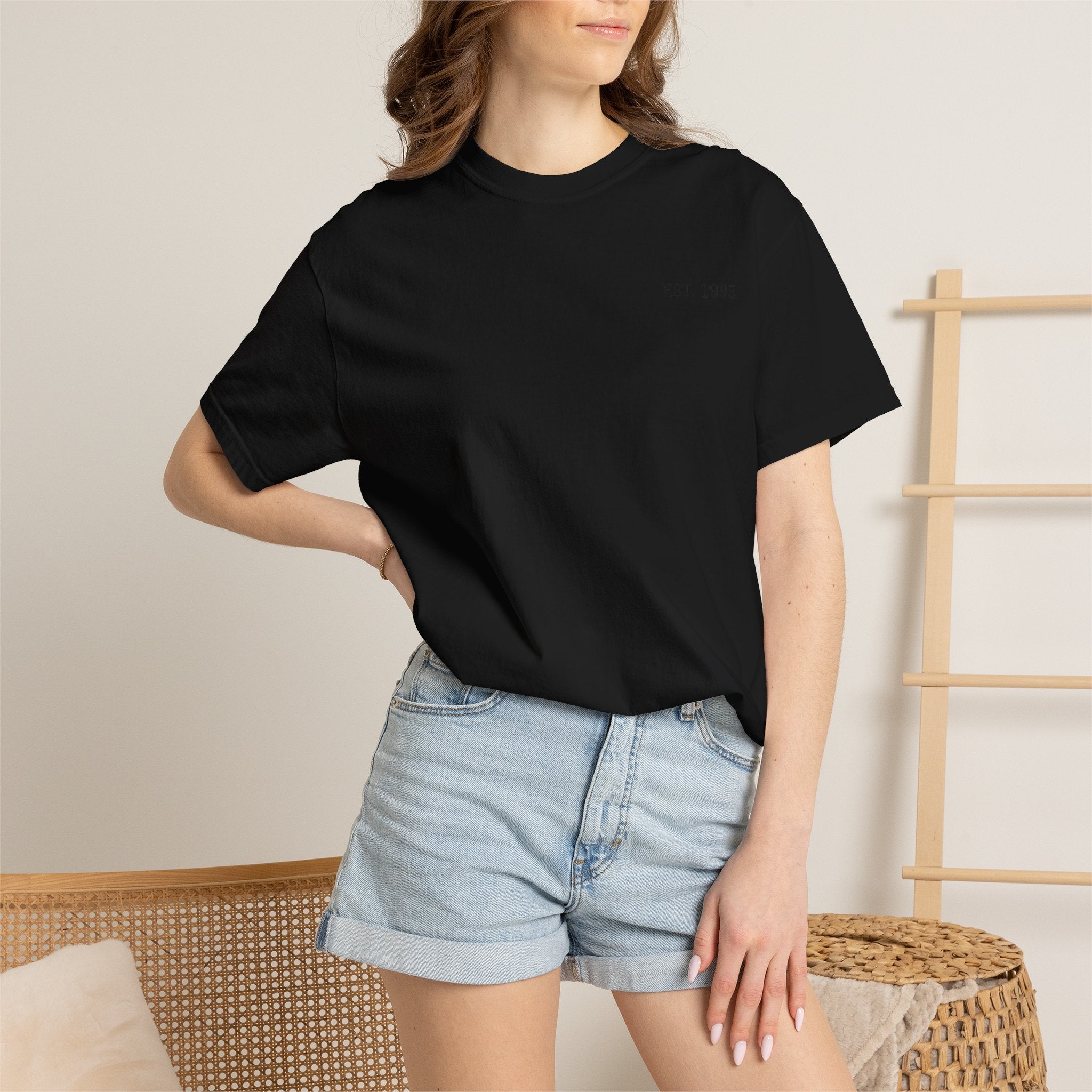 Coastal Harmony Surf T-Shirt – Vintage Wave & Sunset Graphic (Est. 1995)