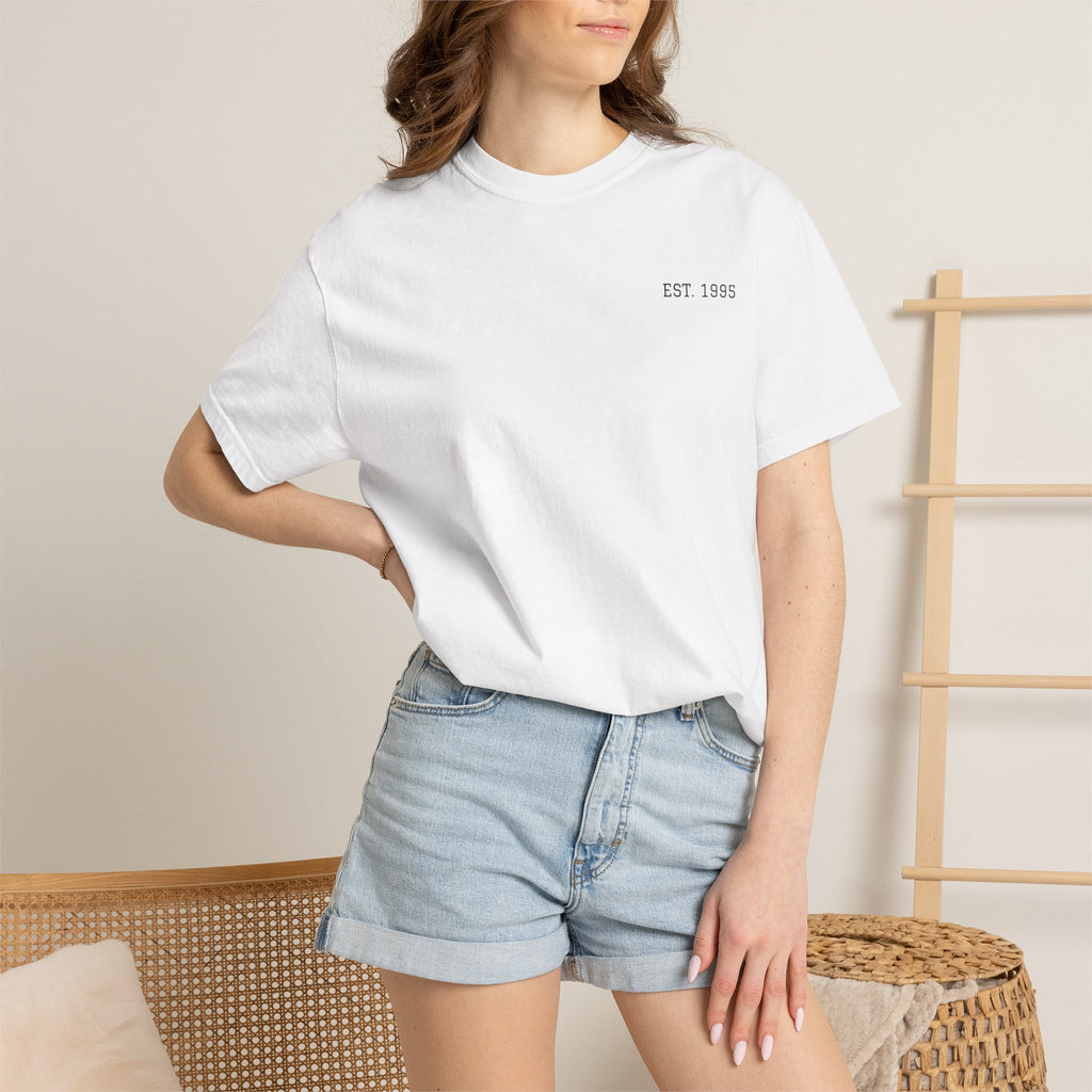 Coastal Harmony Surf T-Shirt – Vintage Wave & Sunset Graphic (Est. 1995)